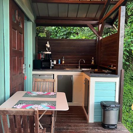 Charmant Bungalow Avec Piscine Saint-Joseph Ngoại thất bức ảnh